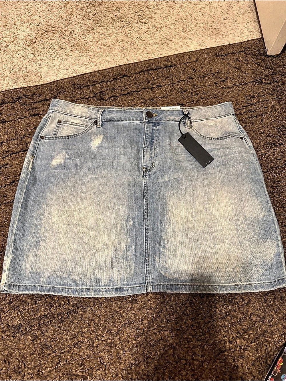 a.n.a Women's Denim Mini Skirt Size 33/16 NWT
